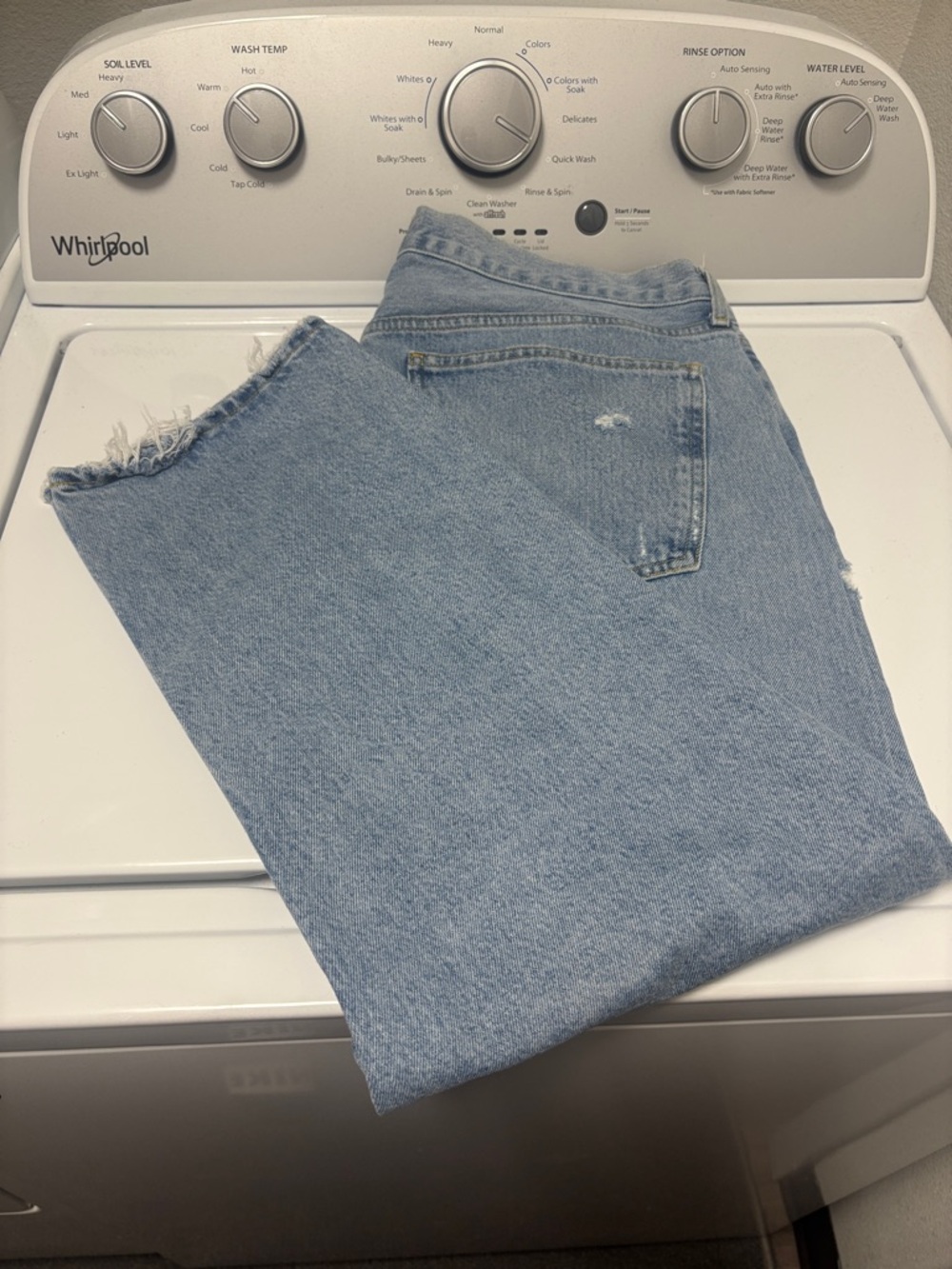 Agolde Women’s Straight Leg Jeans in Light Blue with Raw Hem